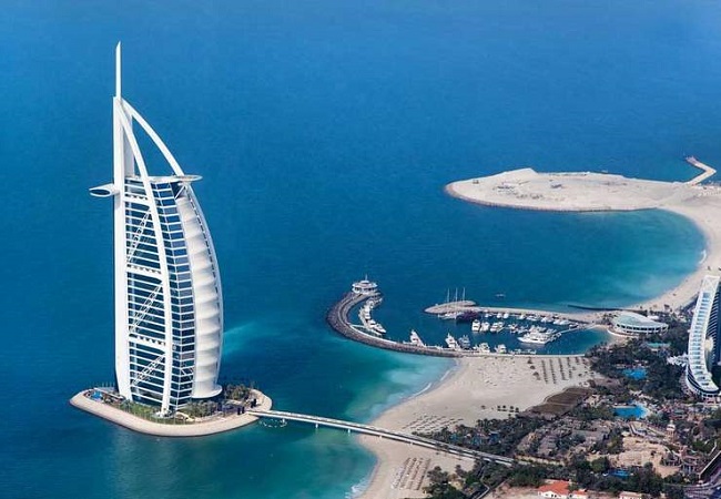 Top 10 Places to Visit in United Arab Emirates